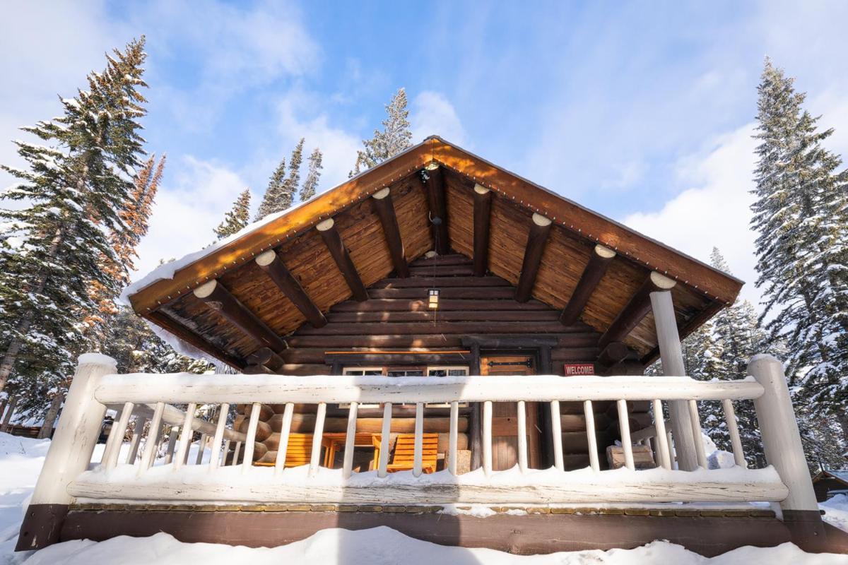 Storm Mountain Lodge & Cabins Banff Exterior photo